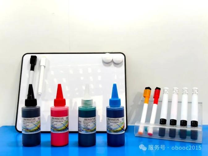 די אַאָבאָזי ווייסע טאַפֿל מאַרקער טינט שרײַבט גלאַט אָן פֿאַרשמירן, טריקנט שנעל, מעשט גרינג אָן לאָזן שטריכן